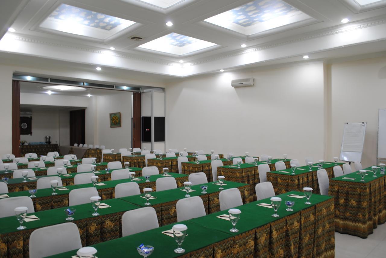 Hotel Wisata Baru Serang Exterior photo
